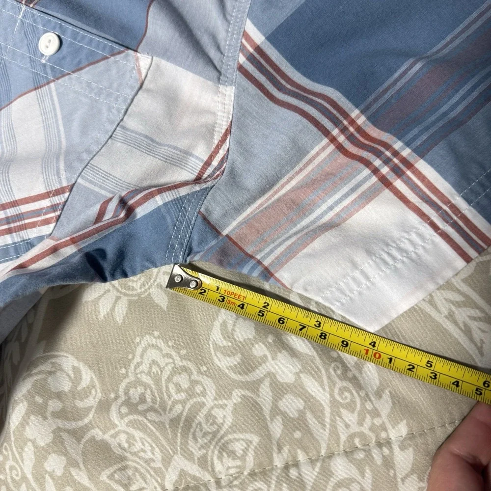 Levi's Men XL Button Up Shirt XLarge Red/White/Blue Plaid‎ Short Sleeve Collar
